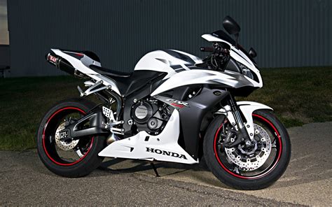 Bike Honda CBR 600RR | Full HD Desktop Wallpapers 1080p