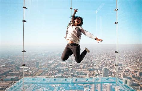 Chicago: Willis Tower Skydeck and The Ledge Ticket | GetYourGuide