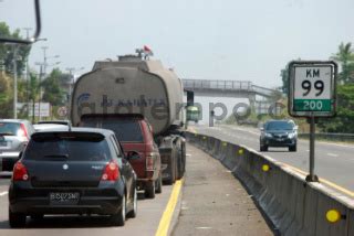 jalan tol cipularang - DATATEMPO