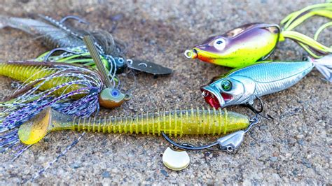 The Pro's 10 Best Summer Bass Baits - Field & Stream - Best Lures For Summer Bass Fishing