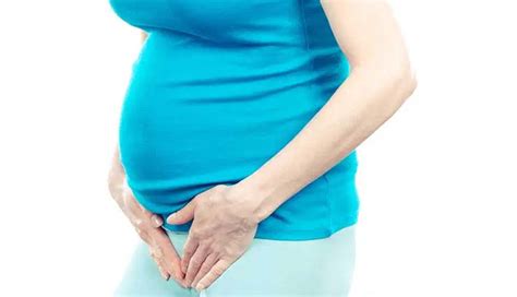 5 Ways To Treat Urinary Tract Infection During Pregnancy - lifeberrys.com