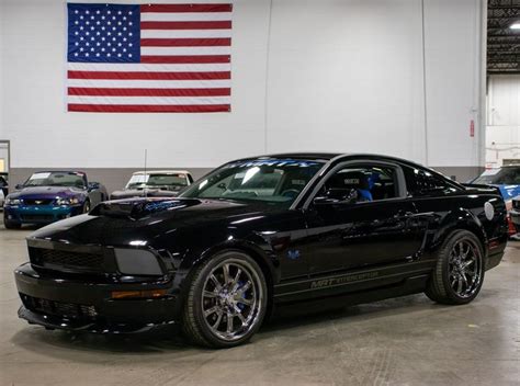 2005 Ford Mustang GT | GR Auto Gallery