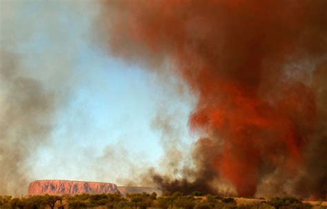 fire-tornado-australia-500b - Guide Australie