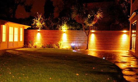 Modern Backyard Fence Lighting Ideas - pic-bugger