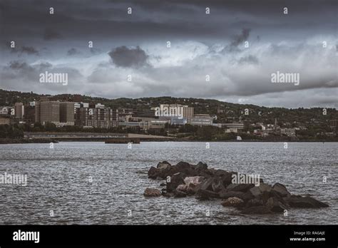 Duluth Minnesota Skyline Stock Photo - Alamy