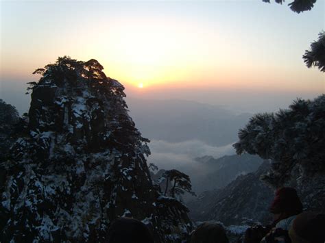 Mt. Huangshan Winter Tour – My 5 Days Amazing Experience before the New Year, China Travel Blog ...