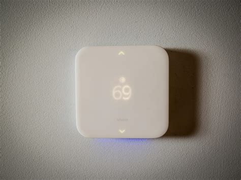 Vivint Smart Home blends home automation and monitored security - CNET