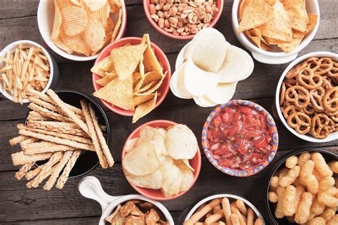 Do you love snacks? You're not alone. Here's why you eat more of them all day long. | Get World ...