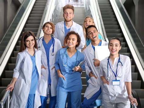 Top 10 Medical School Scholarships to Apply to in 2020 - BoardVitals Blog