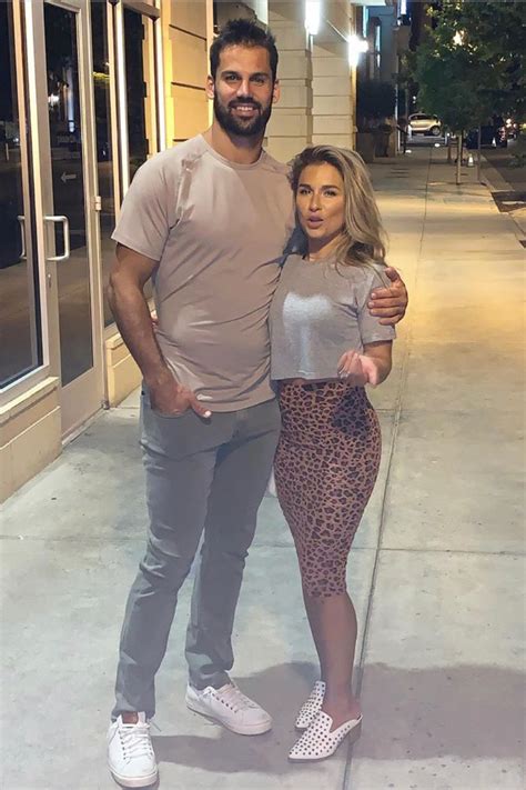 Jessie James Decker Instagram Pic August 17, 2019 – Star Style