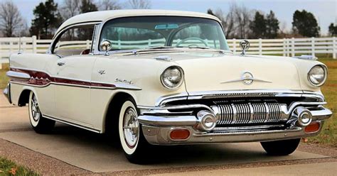 '57 Pontiac Star Chief - Click for more photos...