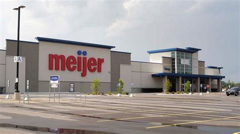 Things to know about Meijer's Thursday opening in Manitowoc