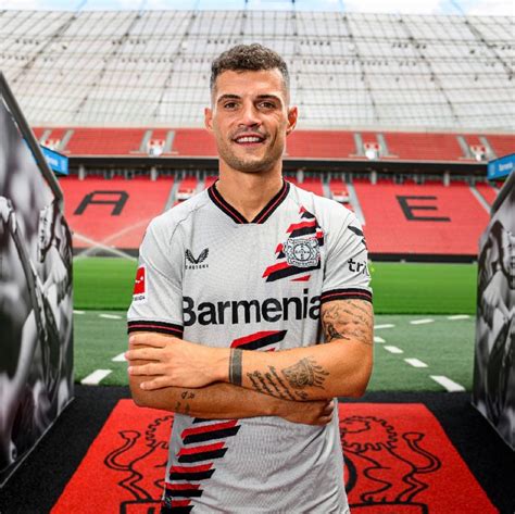 Bayer 04 Leverkusen 2023-24 Away Kit