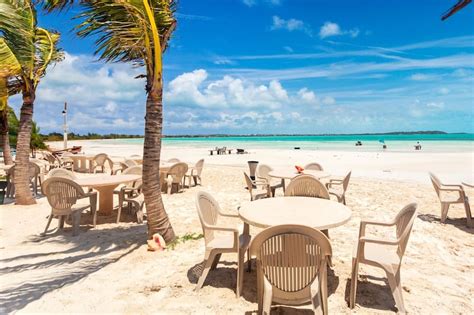 10 Best Beach Bars in Turks and Caicos - Where to Party at Night in ...