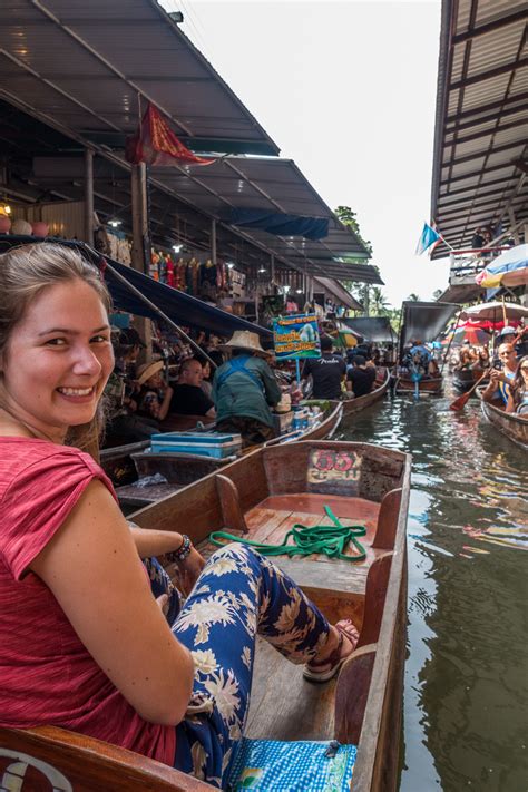 Visiting Damnoen Saduak, the most popular floating market in Bangkok ...