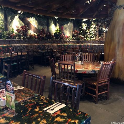 Interior Pictures of Rainforest Cafe in Disney World - AllEars.Net