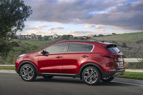 The 2021 Kia Sportage Isn’t Just Cheaper Than the 2021 Ford Escape