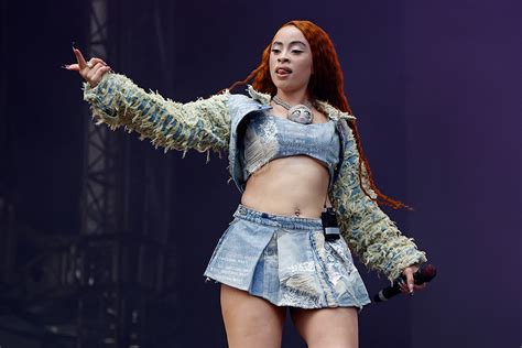 Ice Spice Wears Denim Bra, Miniskirt and Sneakers at Governors Ball ...