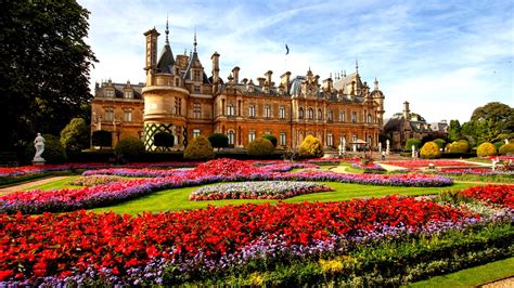 loveisspeed.......: Waddesdon Manor is a country house in the village of Waddesdon, in ...