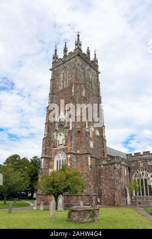 Cullompton, St Andrews Church, Devon, UK. Dates from 1430, built in 'perpendicular' style Stock ...