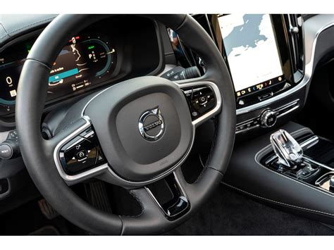 2023 Volvo S60 Recharge: 36 Interior Photos | U.S. News