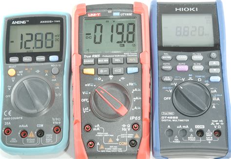 Multimeter and voltage measurement