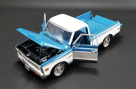 ACME Diecast 1971 Chevrolet C-10 Custom Pickup 1:18 Scale Replica Model A1807209 Blue/White ...