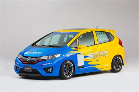 Honda Shows 9 Modified 2015 Fit Hatchbacks at SEMA