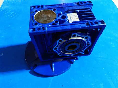 MOTOVARIO NMRV063 Gearbox i=20 - VTC Solar