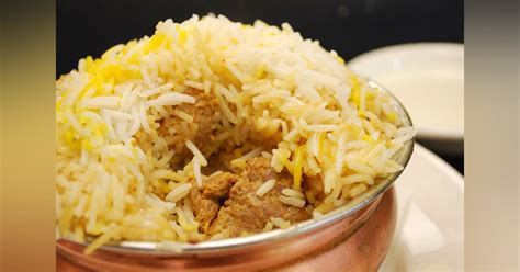 This Dhaba's Awadhi Biryani Comes With Two Pieces of Chicken | LBB