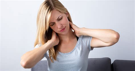 4 Easy Stretches for a Stiff Neck - San Antonio, TX Spine Doctor