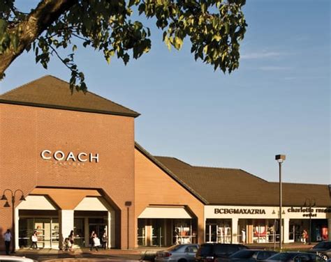 VACAVILLE PREMIUM OUTLETS - Updated December 2024 - 217 Photos & 358 Reviews - 321 Nut Tree Rd ...