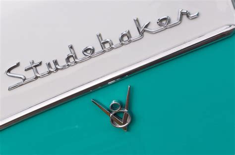 Studebaker V8 | Studebaker, Car emblem, Car badges