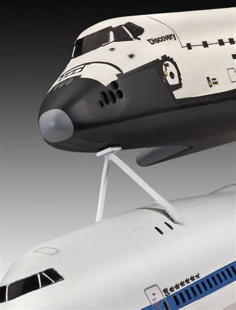 Revell Boeing 747 SCA & Space Shuttle 1:144 Scale Plastic Model Plane ...