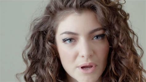 Lorde - Royals Watch YouTube Music Videos