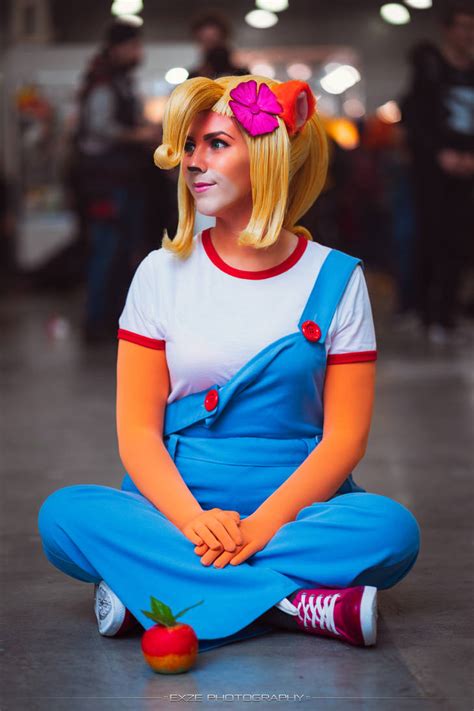 Coco Bandicoot Cosplay by Sioxanne on DeviantArt