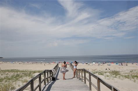 best beaches in south boston - Totality Blogger Photographs