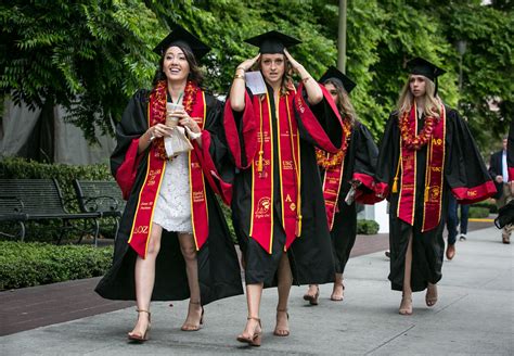 136th USC Commencement Ceremony | Grads arrive at the 136th … | Flickr