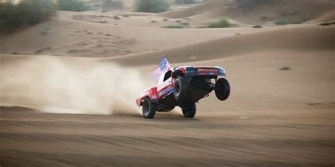 Video - Fastest Sand truck in Glamis / Jerett Brooks takes his family to the Dunes | race-deZert