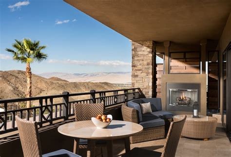 Ritz-Carlton, Rancho Mirage Has Luxury Suites for Modernism Week Stay