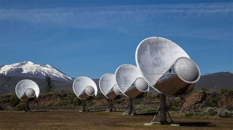 Alien-hunting array catches Voyager 1 signal from interstellar space | Space