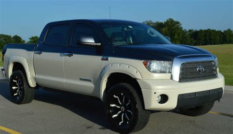 Let’s see them two tone tundras. | Toyota Tundra Forum