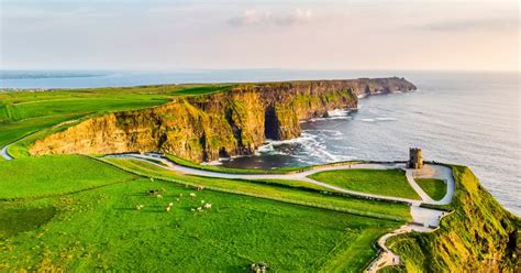 De Dublin: viagem de dia inteiro a Cliffs of Moher com entrada no ...