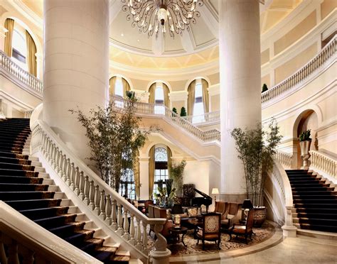 What Defines a Luxury Hotel?