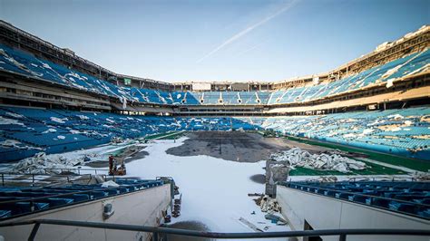 Pontiac Silverdome - ABC7 Los Angeles