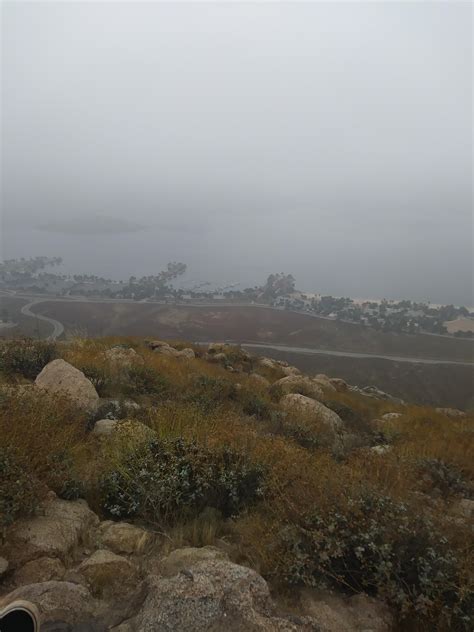 Lake Perris State Park, California : r/naturepics