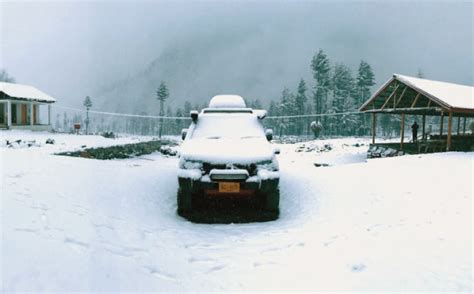 Upper Dir, Shangla receive snowfall - Newspaper - DAWN.COM