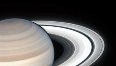 Hubble Saturn 2020: NASA Shared a New Photo of Saturn - Thrillist