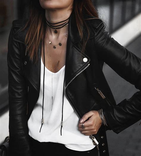 27 Cool Leather Jacket Outfits For This Fall