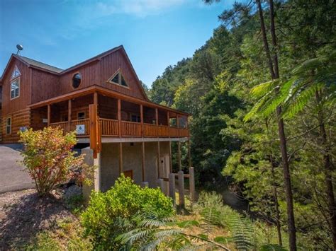 FALL into these NEW Pigeon Forge Cabins | Pigeon Forge TN Cabins